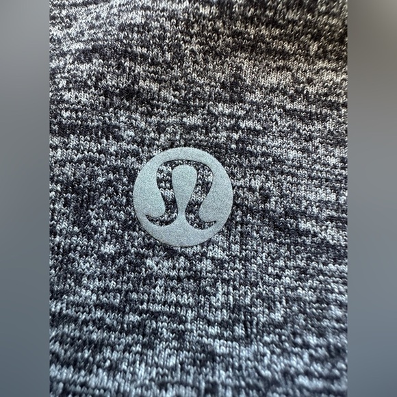 Lululemon Define Jacket Size 6 Long Sleeve Full Zip
Heathered Black - Picture 11 of 15